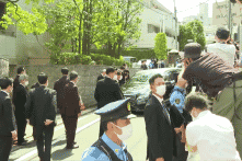 Nhật Bản: Thi thể của cựu Thủ tướng Shinzo Abe đã đến Tokyo, người dân tiếc thương