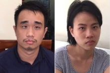 Bé 1 tuổi bị đôi vợ chồng trói chân, dán băng dính vào miệng