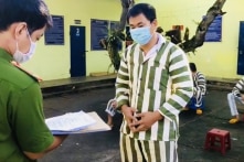 Một cán bộ công an trại giam Thủ Đức lừa đảo gần 1 tỷ đồng
