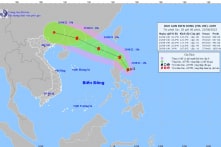 Bão Ma-on ở gần biển Đông đang có sức gió giật cấp 10