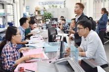 Lương cơ sở công nhân viên chức tăng lên mức 1,8 triệu đồng/tháng từ 1/7/2023