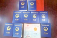 Bộ Công an: ‘Không có vướng mắc gì, vẫn cấp hộ chiếu mới như bình thường’