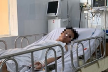 TP.HCM: 2 sinh viên tử vong, 6 sinh viên nhập viện sau uống rượu không rõ nguồn gốc