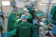 Cầm cự mổ tim vì hết thuốc chống đông máu: Bộ Y tế nói ‘do nhu cầu tăng’