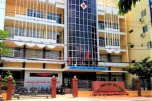 Trụ sở cũ của Cục Thuế Bình Định bỏ trống gần 1 năm