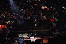 Tổ chức liveshow ở ban công không xin phép, ca sĩ Tuấn Hưng bị phạt 12,5 triệu đồng