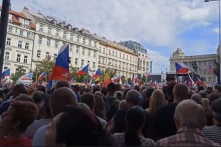 70.000 người biểu tình ở Prague chống lại chính phủ Czech, EU và NATO