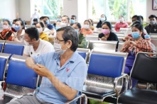 COVID-19: Bộ Y tế đưa quy định mới về đeo khẩu trang nơi công cộng