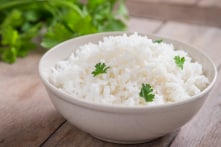 Hành động đẹp của ông chủ khi phát hiện nhân viên lén nấu cơm ở công ty