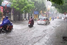 Không khí lạnh tràn về miền Bắc, nhiều nơi mưa lớn kéo dài