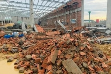 Vụ sập tường làm 11 người thương vong: Thay tổ trưởng tổ điều tra, vì sao?