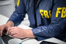 Newsweek: FBI để mắt tới những người ủng hộ ông Trump trước bầu cử 2024