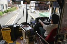 Nhật Bản: Xe buýt chở học sinh phải lắp thiết bị an toàn sau vụ trẻ tử vong do bị bỏ quên