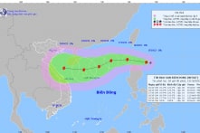 Bão Nesat giật cấp 10 đang tiến vào biển Đông, diễn biến rất phức tạp