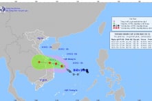 Bão số 5 giật cấp 10, hướng vào Đà Nẵng – Quảng Ngãi, gây mưa lớn