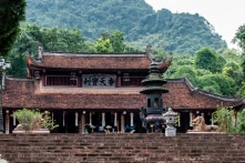 Nghĩ bị thần linh ‘bỏ rơi’, nam thanh niên đập phá nhiều tượng Phật trong chùa
