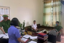 Nghệ An: Dân góp tiền làm nhà văn hóa, chủ tịch xã lập ‘khống’ hồ sơ hưởng lợi