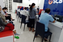 Ngân hàng bán bảo hiểm thu nghìn tỷ đồng, người dân tố bị lừa mua “tiết kiệm đầu tư”