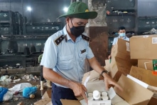 TP.HCM: Tiêu hủy hai lô hàng mỹ phẩm, thuốc phòng bệnh 18 tỷ đồng