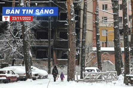 Người dân Ukraine đón mùa đông khắc nghiệt nhất lịch sử; Tổng thống Ba Lan bị chơi khăm