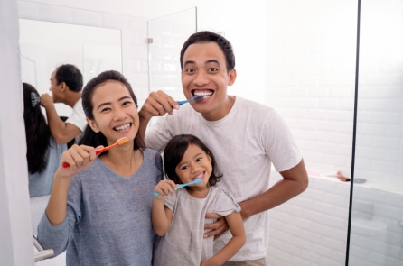 Ăn sáng trước hay đánh răng trước?