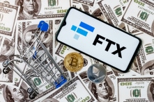 Đã nhận tài trợ từ chủ sàn tiền số FTX, đảng viên Đảng Dân Chủ sẽ giữ lại?