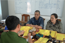 Tin lời ‘thầy cúng online’, một phụ nữ mất 2,5 tỷ đồng để ‘làm phép’ giải bùa ngải