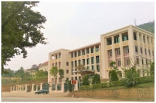 Trưởng ban Tuyên giáo Tỉnh ủy Hòa Bình bác bỏ lời khai ‘cầm tiền tỷ từ cấp dưới’