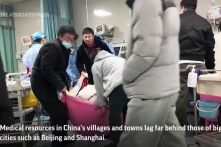AP: ICU chật cứng, lò hỏa táng đông đúc, đại dịch trở lại hoành hành ở Trung Quốc