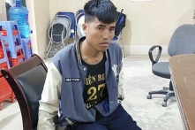 Bố đâm chết 2 con 1 tuổi và 3 tuổi: Cháu lớn may mắn ở lại trường