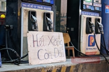 Chủ cây xăng thua lỗ, đóng cửa hàng loạt là do bị thao túng chiết khấu?