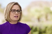 Thượng nghị sĩ Hoa Kỳ Sinema rời Đảng Dân chủ, nói “chưa từng phù hợp”