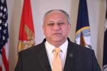 Bộ trưởng Hải quân cảnh báo Hoa Kỳ có thể hết vũ khí để phòng thủ