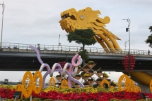 Đà Nẵng tháo dỡ linh vật mèo bị nhà thiết kế Hàn Quốc tố cáo đạo nhái