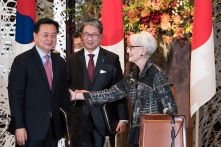 Các quan chức Mỹ, Nhật Bản và Hàn Quốc thảo luận về hợp tác an ninh