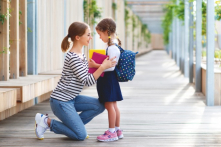 Sẽ thế nào nếu ta thử áp dụng chế độ “voucher” trong giáo dục?