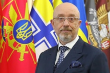 Lâm trận đổi tướng, Bộ Quốc phòng Ukraine náo loạn