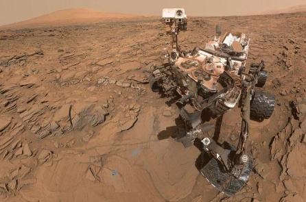 Xe tự hành của NASA phát hiện bằng chứng hồ nước thời cổ đại trên sao Hỏa