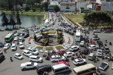 Đấu giá 7 bãi giữ xe khu trung tâm Đà Lạt, giá trúng thầu 25,5 tỷ đồng/5 năm