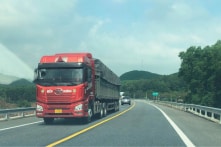 “Cao tốc” Cam Lộ – La Sơn: Không dải phân cách cứng, mỗi bên 1 làn đường
