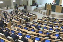 Quốc hội Georgia chính thức xóa bỏ dự luật “đặc vụ nước ngoài” do biểu tình bạo lực