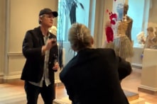 Lại một tác phẩm nghệ thuật trở thành mục tiêu của các nhà hoạt động môi trường