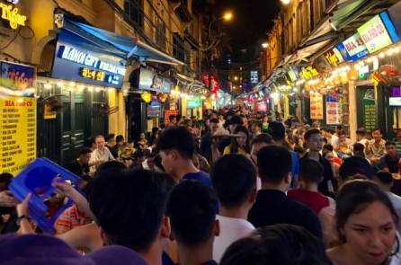 Bớt một bữa nhậu, mua được 4-5 cuốn sách cho con