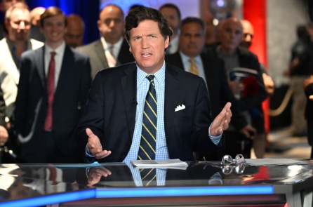 Hướng đi của Tucker Carlson sau khi rời Fox News thành tâm điểm dư luận Mỹ