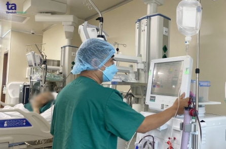 Mỗi ngày uống 4-5 lon nước ngọt trong suốt 10 năm, bệnh nhân phải chạy thận định kỳ