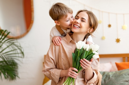 Vì sao nói người mẹ quyết định IQ của con trai?