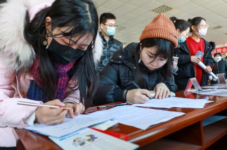 Khảo sát: Hơn 80% nữ sinh viên Trung Quốc không muốn sinh con