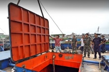 Tàu thủy sản vận chuyển trái phép 270 tấn dầu FO không chứng từ hóa đơn hợp pháp
