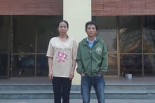 Tài khoản bỗng nhận 500 triệu người lạ chuyển nhầm, vợ chồng nghèo vượt 50km để trả lại