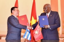 Việt Nam tặng Cuba 5.000 tấn gạo, 300 máy tính bảng